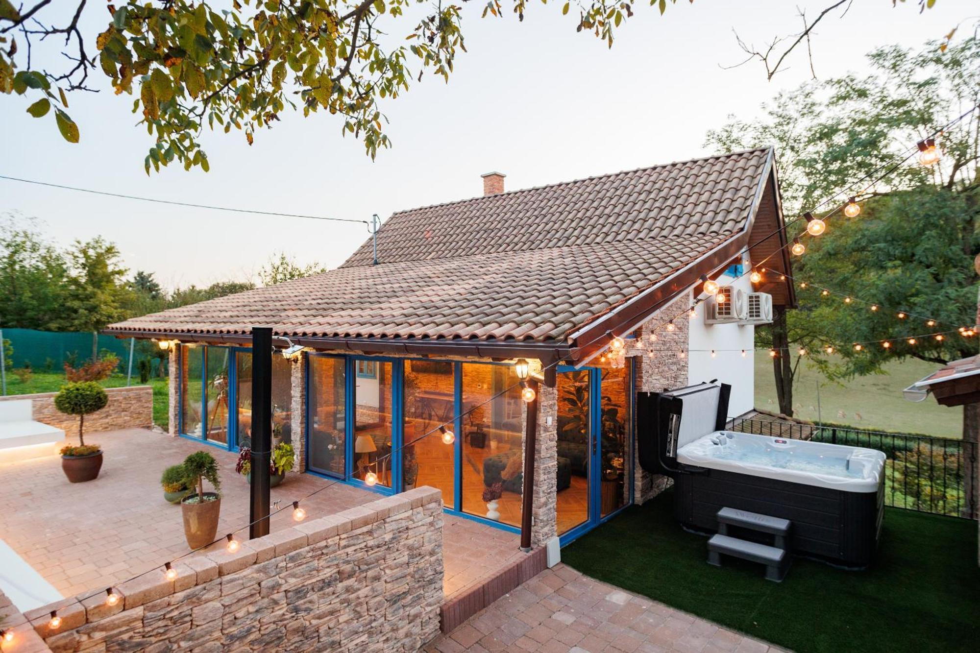 Feszek Villa Zalaegerszeg Exterior photo